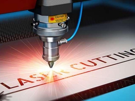 Ứng dụng công nghệ cắt laser CNC trong ngành quảng cáo