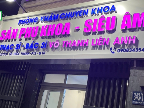 Thi công biển alu gắn chữ nổi mica đèn led sáng đẹp, bền lâu